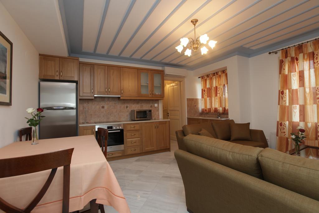 Avgerinos Hotel Kampochora  Room photo