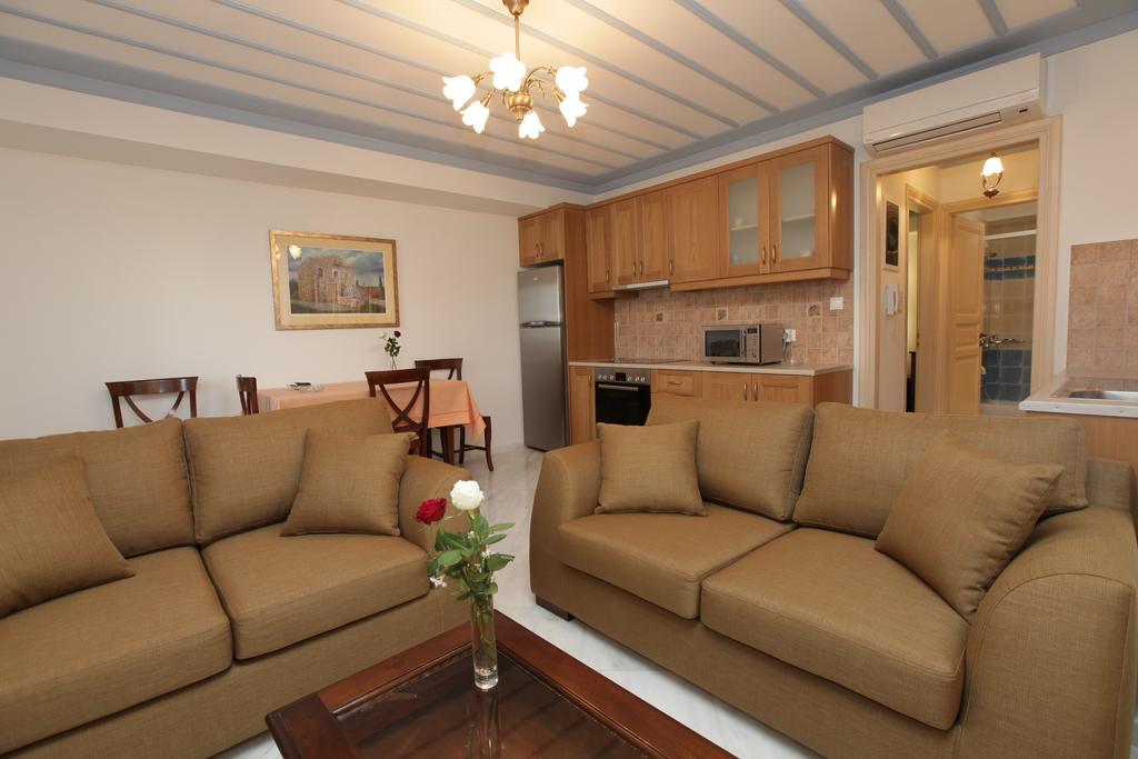 Avgerinos Hotel Kampochora  Room photo