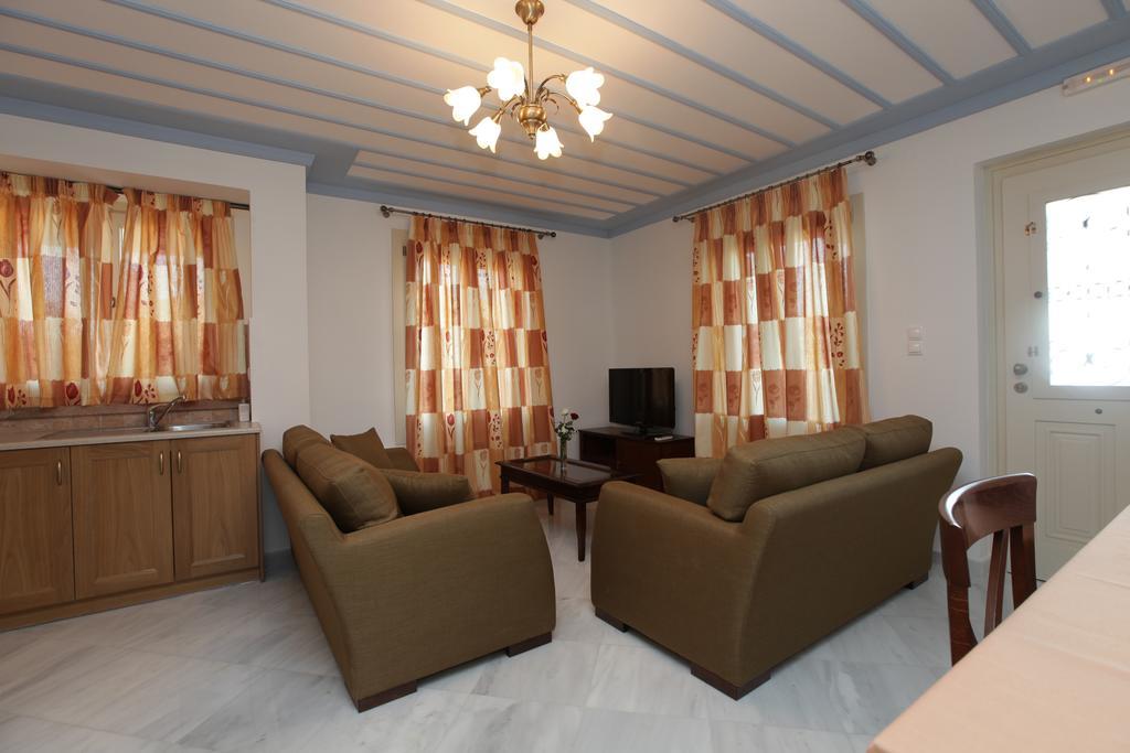 Avgerinos Hotel Kampochora  Room photo